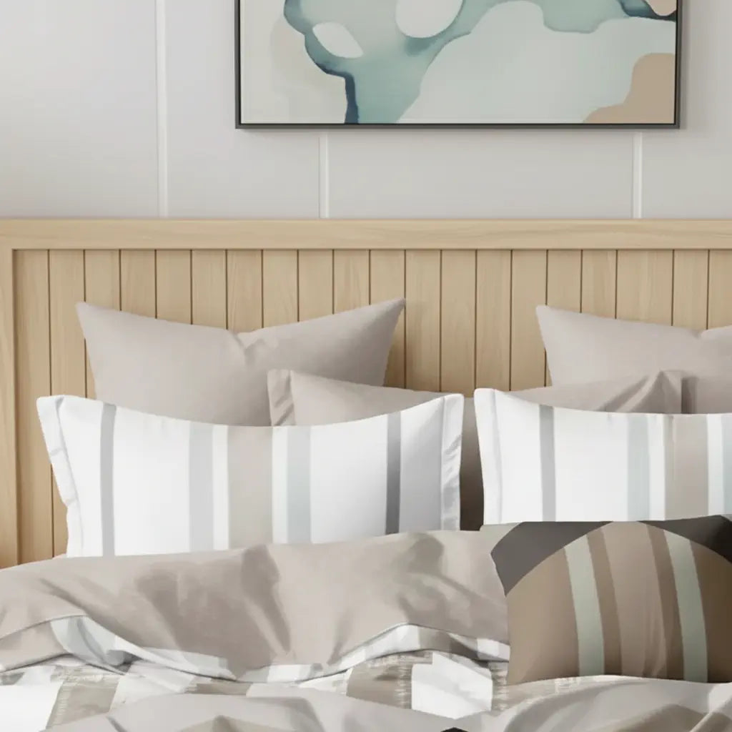 Barna és zöld csíkos ágynemű garnitúra közelről