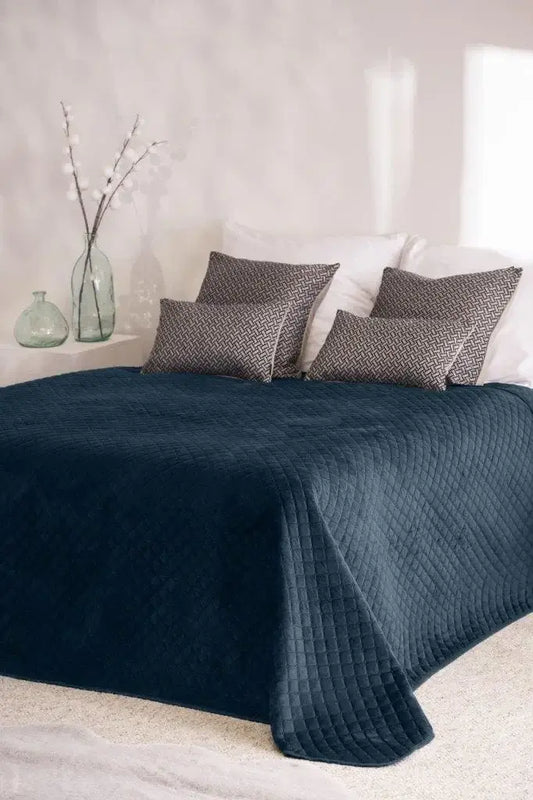 Kék bársonyos steppelt ágytakaró