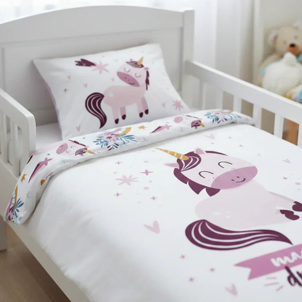Unikornis ágynemű gyerekágyban