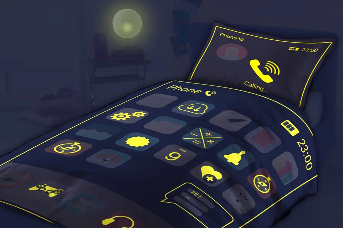 Világító gyerek ágynemű sötétben világító mintával